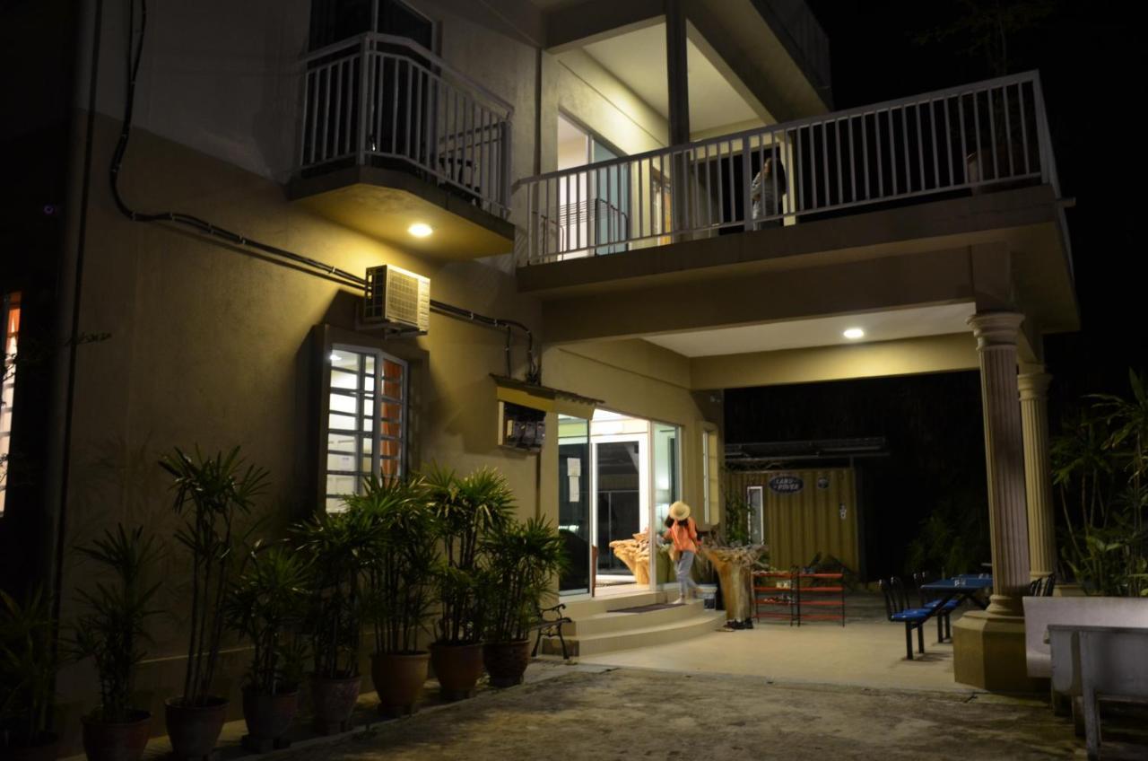 Fathers Guesthouse Bungalow Cameron Highlands Eksteriør bilde